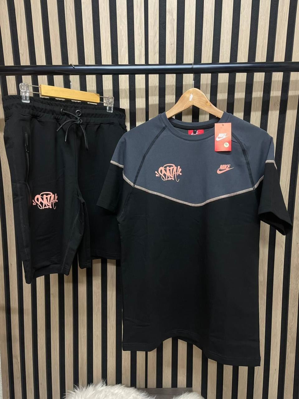 Conjunto Nike tech - Imagen 1