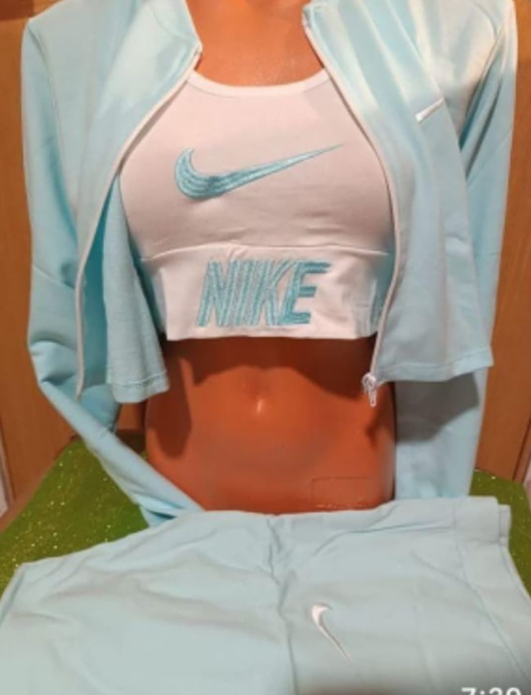 Conjunto Nike tres piezas