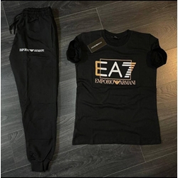 Conjunto pantalón y camiseta EA7 - Imagen 2