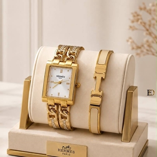 Conjunto reloj cuadrado y pulsera Hermes - Imagen 1