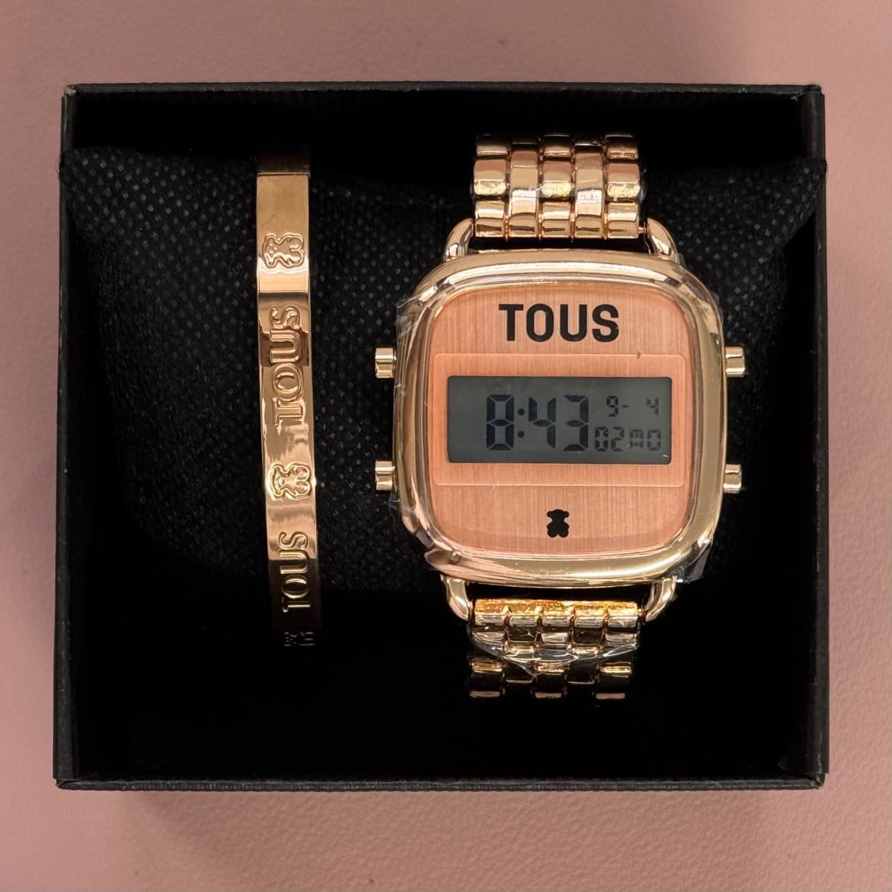 Conjunto reloj digital Tous y pulsera a juego - Imagen 3