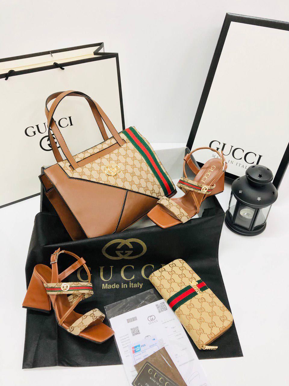 Conjunto sandalias de tacón ancho bolso y cartera a juego Gucci - Imagen 1