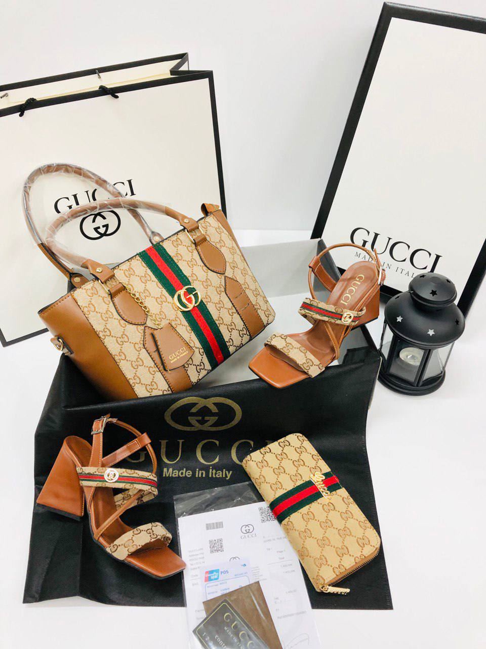 Conjunto sandalias de tacón ancho bolso y cartera a juego Gucci - Imagen 2