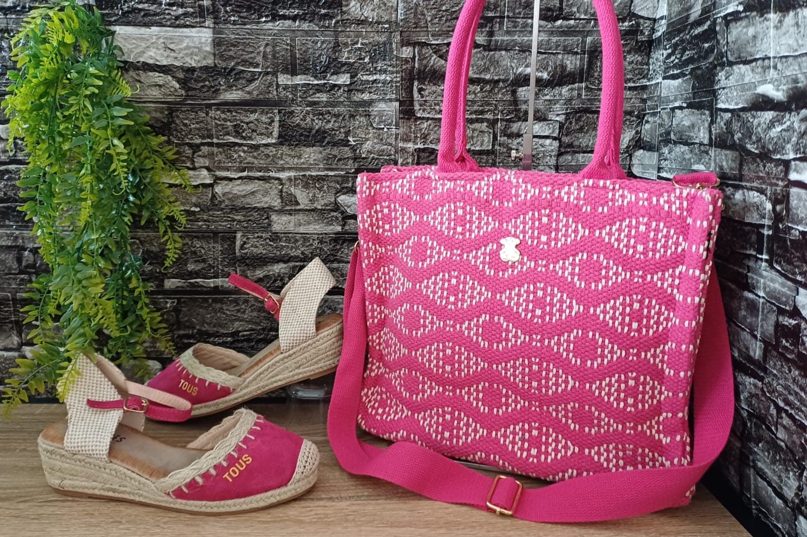 Conjunto sandalias Tous y bolso a juego - Imagen 1