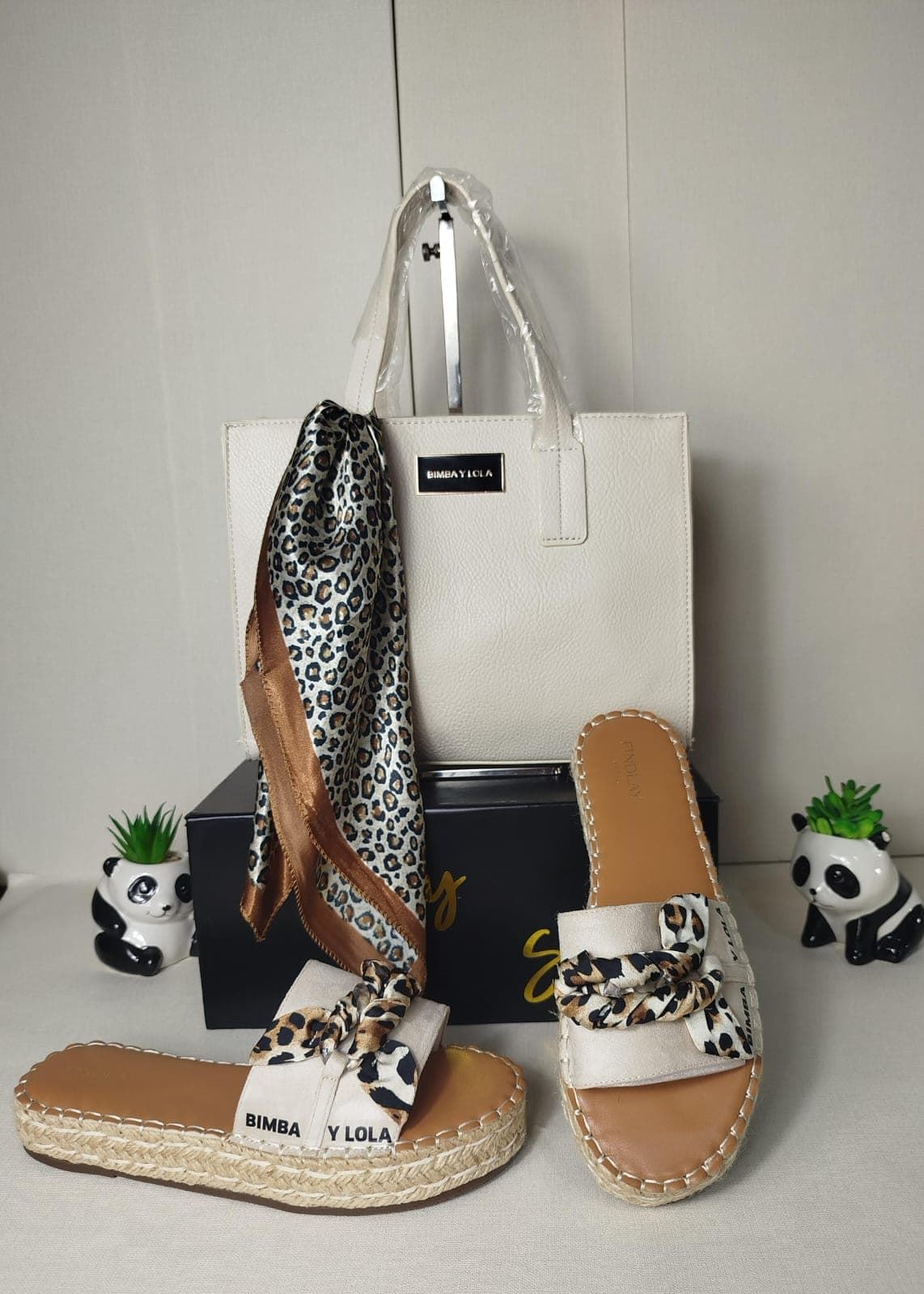 Conjunto sandalias y bolso Bimba y Lola - Imagen 2
