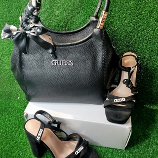 Conjunto sandalias y bolso Guess con lazo - Imagen 2