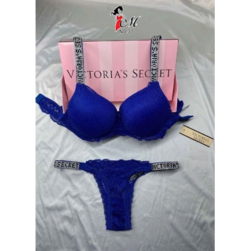 Conjunto sujetador Push-up y tanga Victoria Secret - Imagen 2