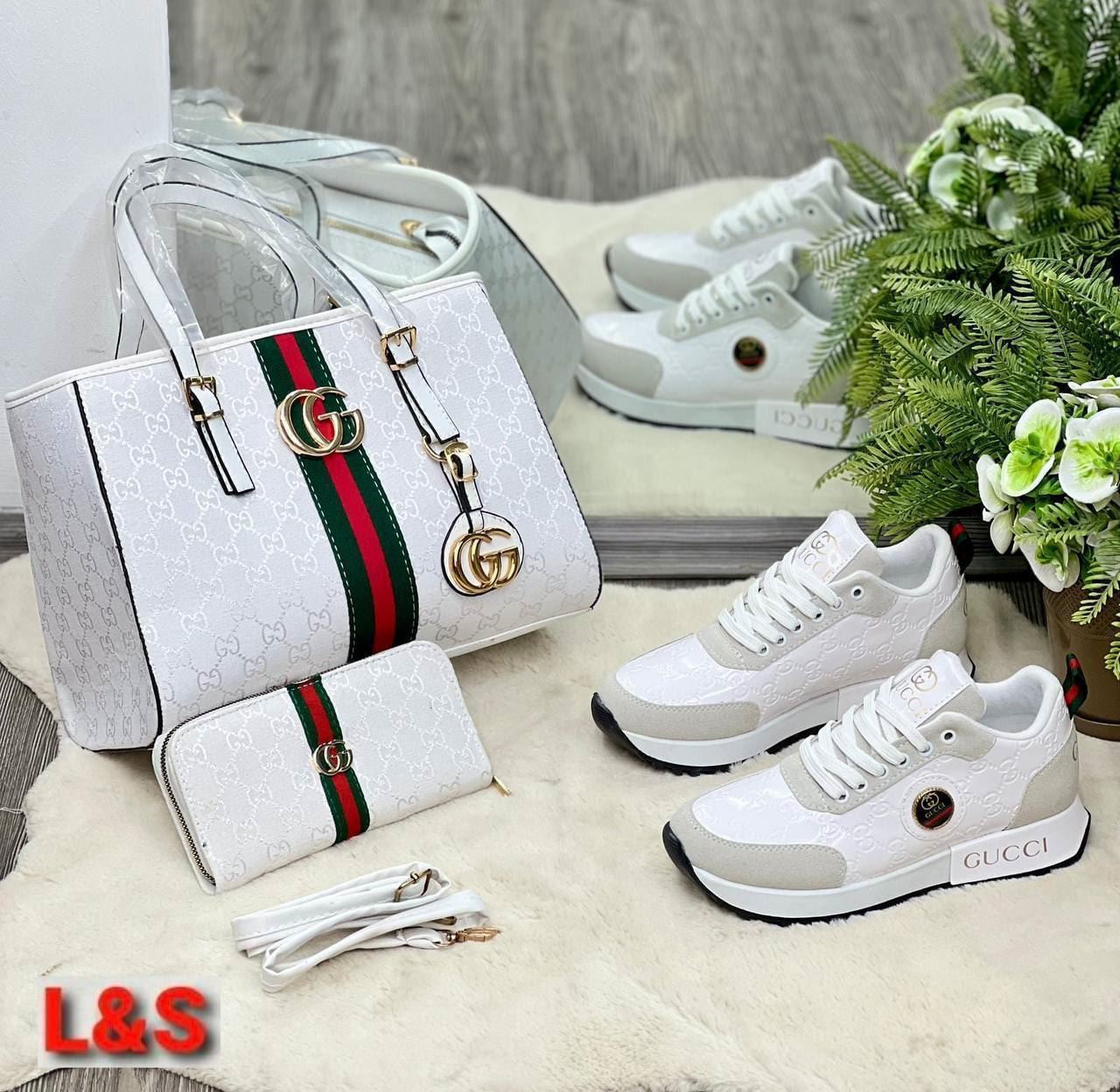 Conjunto zapatillas bolso y cartera Gucci - Imagen 1