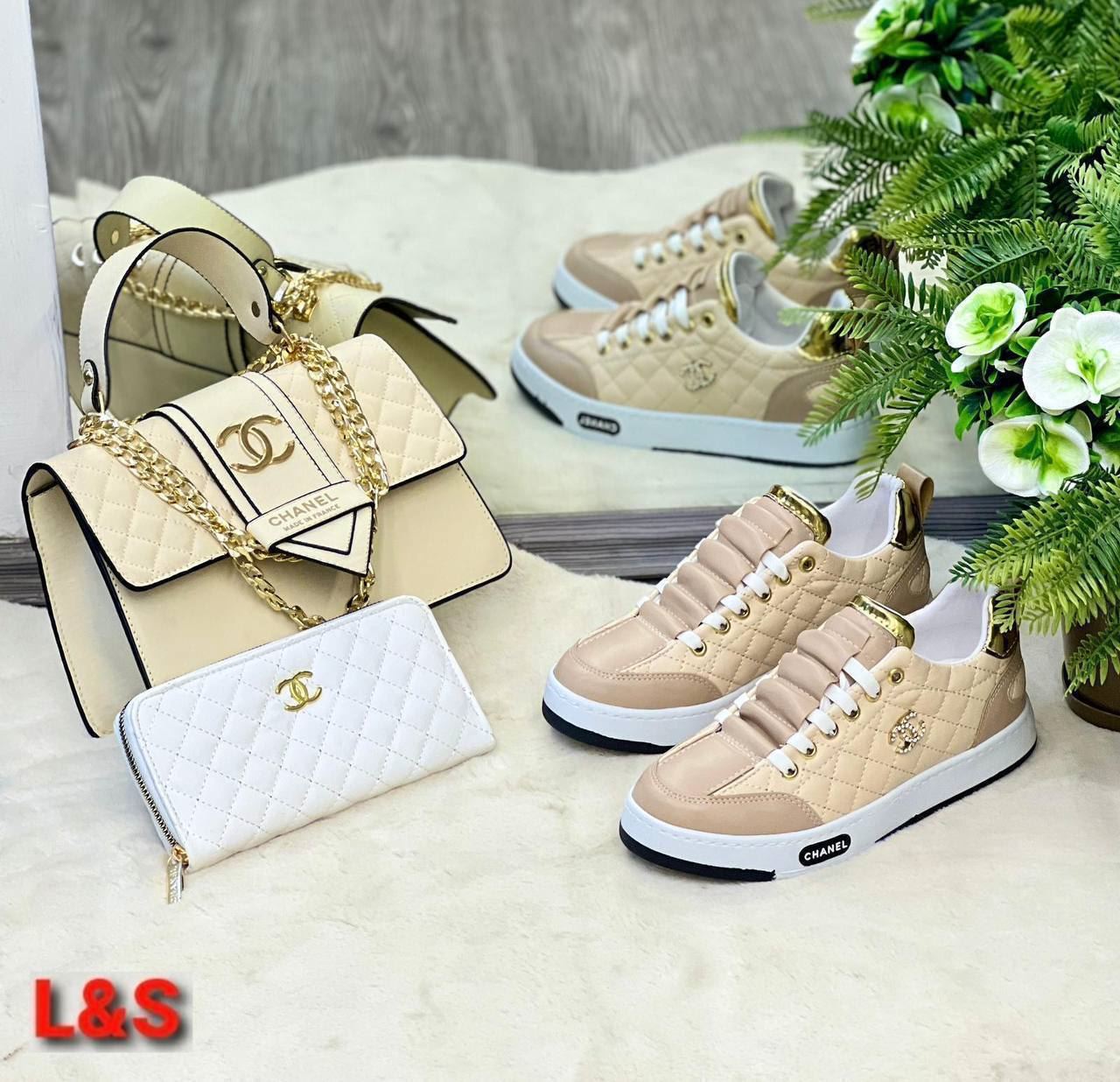 Conjunto zapatillas y bolso Chanel - Imagen 2