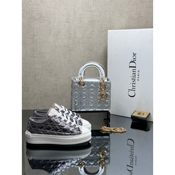 Conjunto zapatillas y bolso Christian Dior - Imagen 2