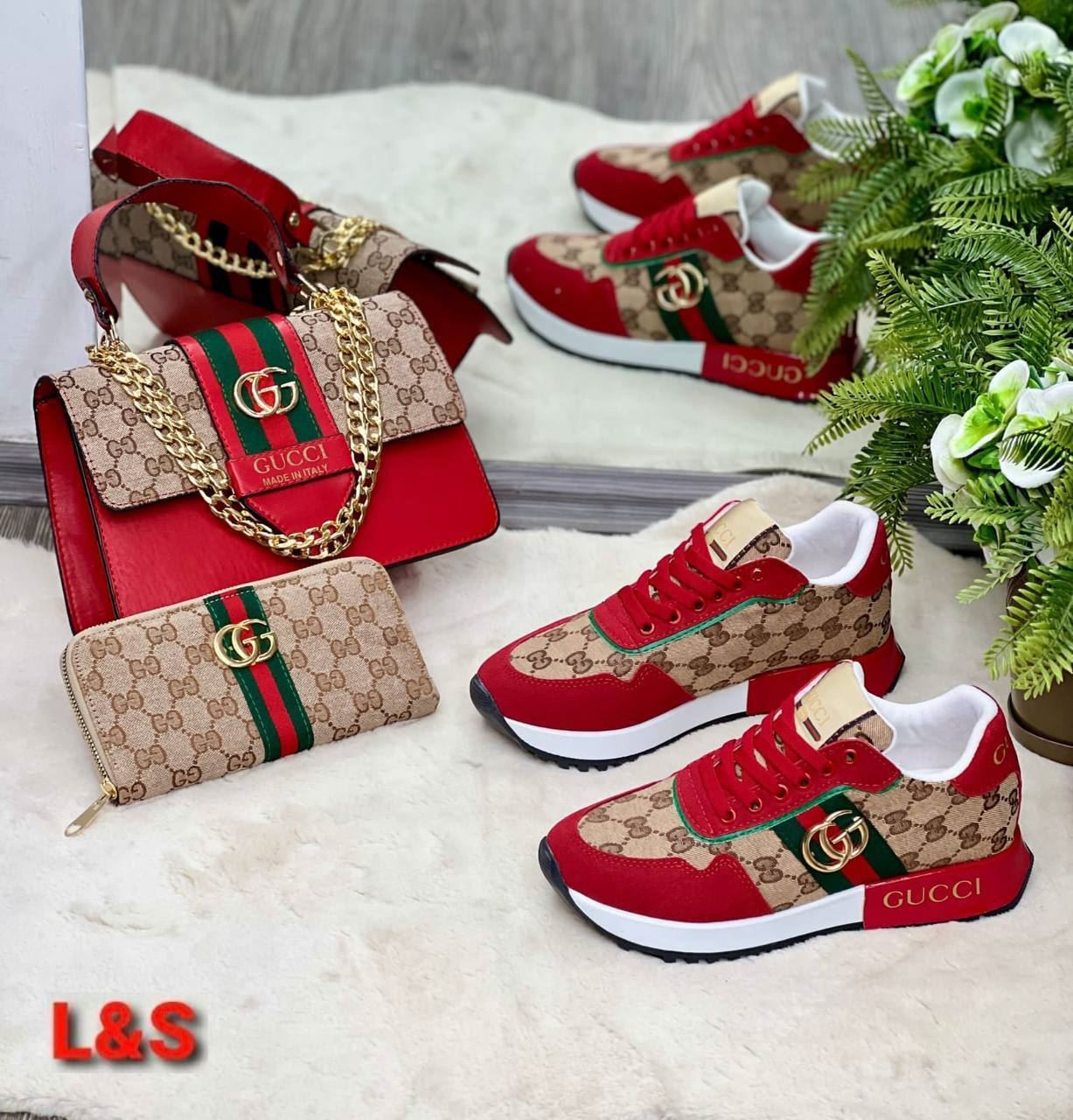 Conjunto zapatillas y bolso Gucci - Imagen 2