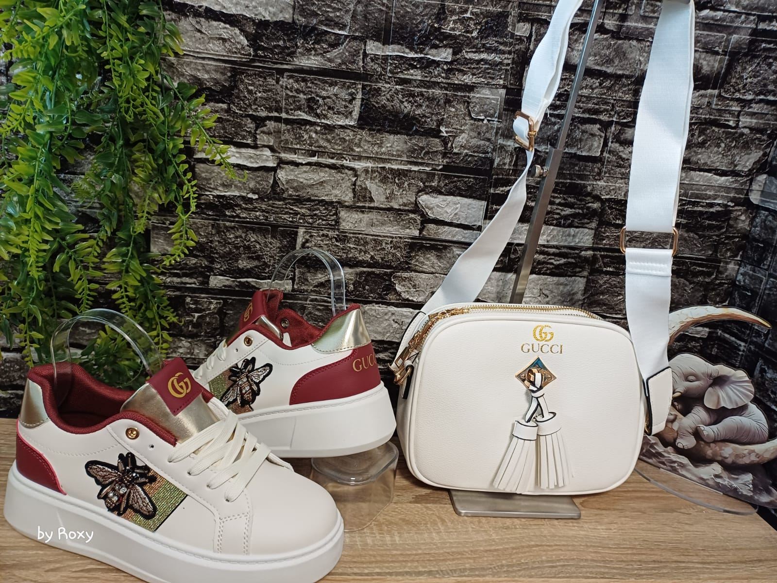 Conjunto zapatillas y bolso Gucci - Imagen 1