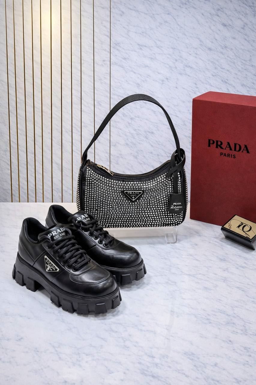 Conjunto zapatos Prada y bolso  re-edition 2000 - Imagen 2