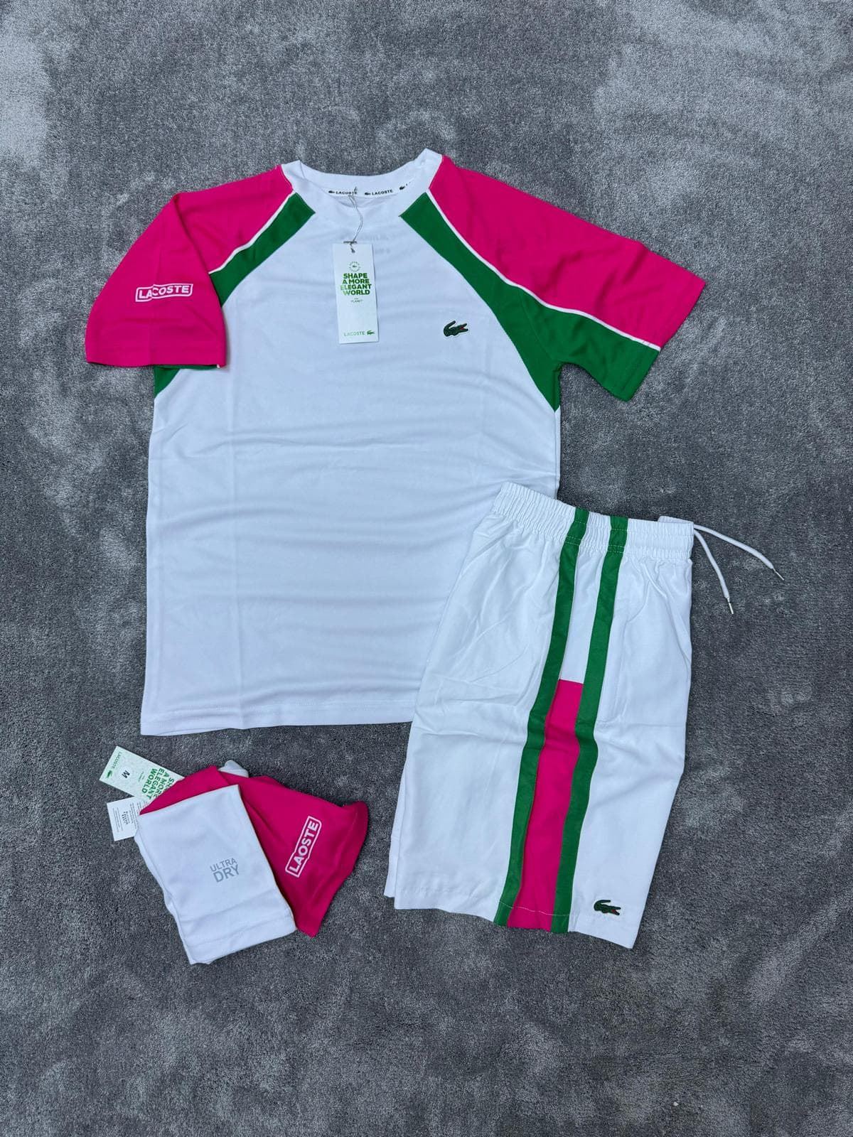 Contento Lacoste de verano - Imagen 1