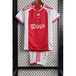 Equipación Ajax - Imagen 1