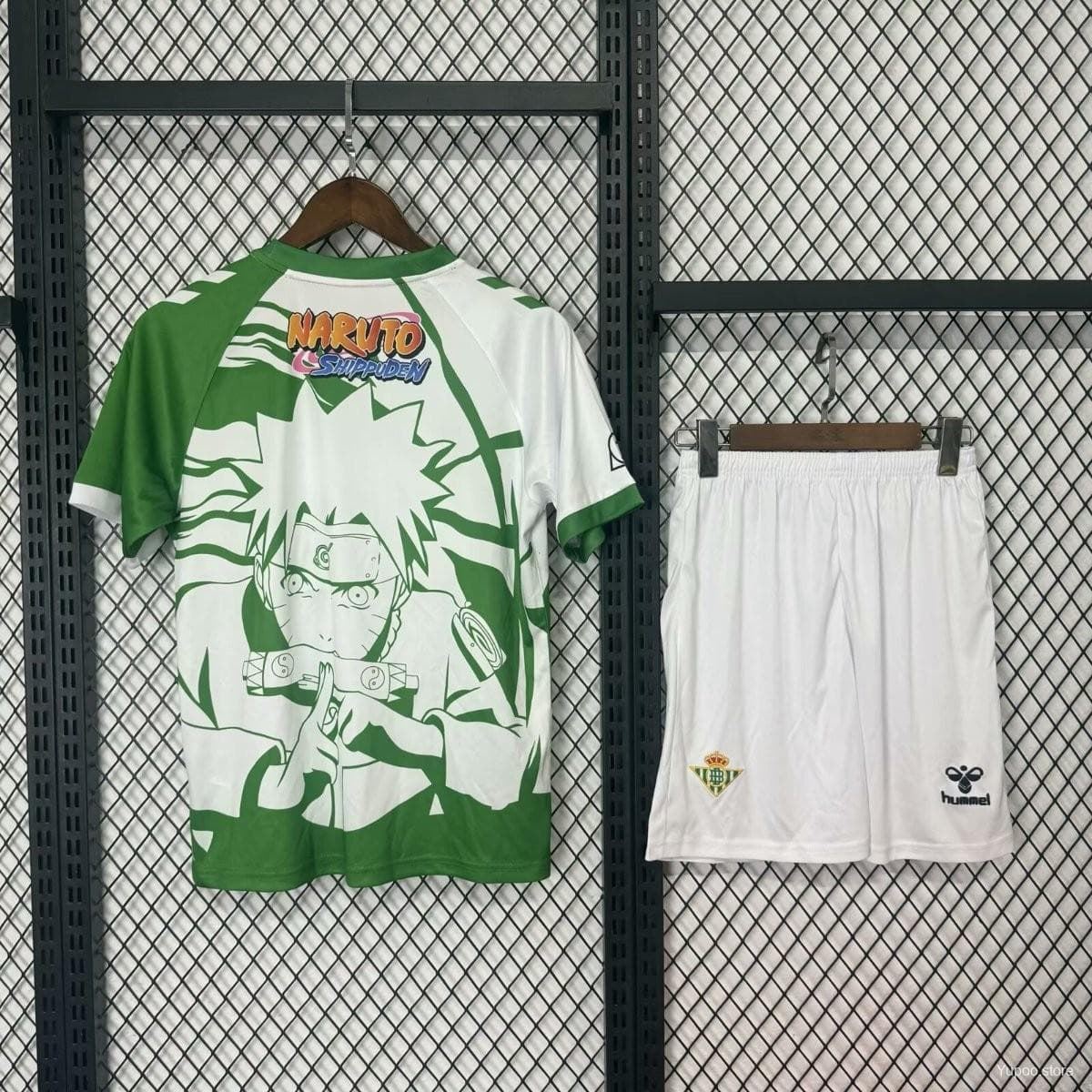 Equipación de verano del Betis  edición especial Naruto - Imagen 2