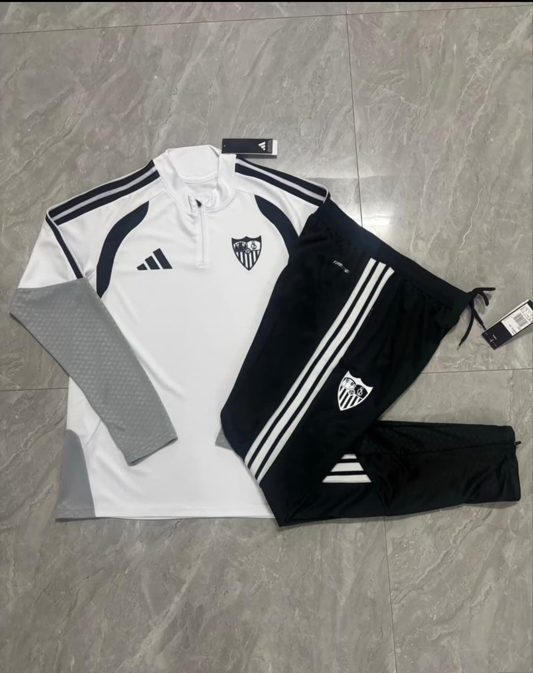 Equipación entrenamiento Sevilla FC 26/27 - Imagen 1