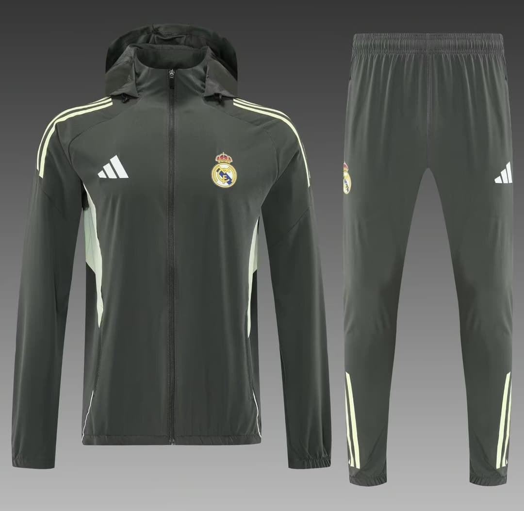 Equipación Real Madrid con capucha temporada 25/26 - Imagen 1