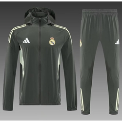 Equipación Real Madrid con capucha temporada 25/26 - Imagen 1