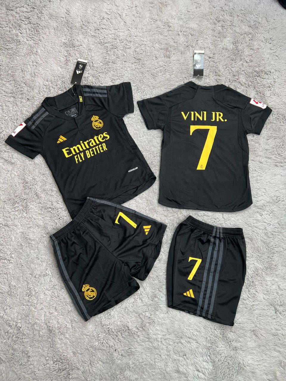 Equipación real Madrid para niños