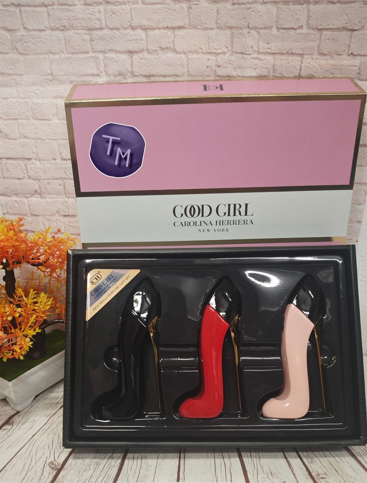 Estuche  Perfume tacón Good Girl Carolina Herrera - Imagen 1