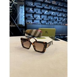 Gafas de sol Burberry - Imagen 1