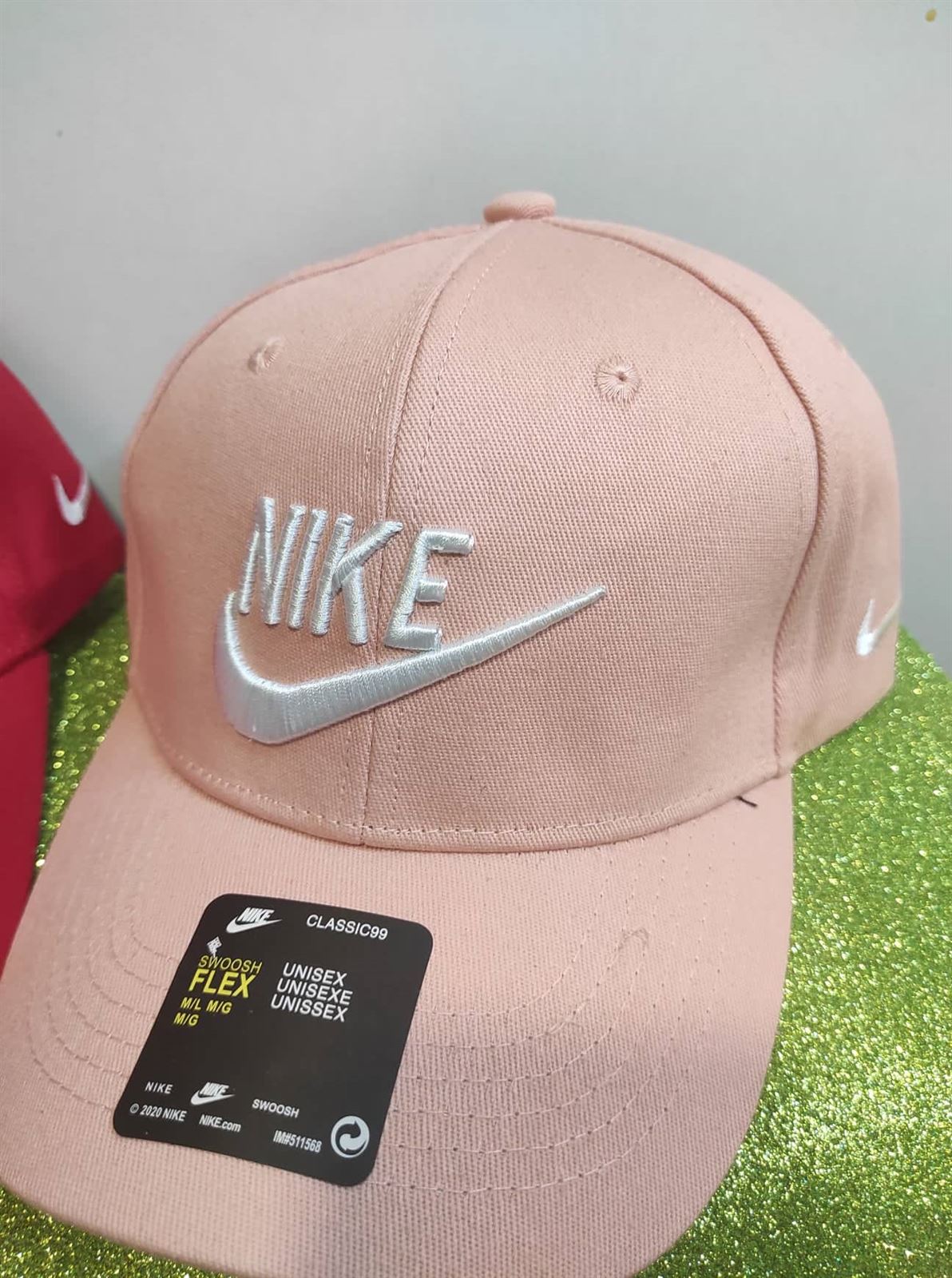 Gorras nike bordadas - Imagen 2