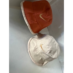Gorro reversible Nike - Imagen 1