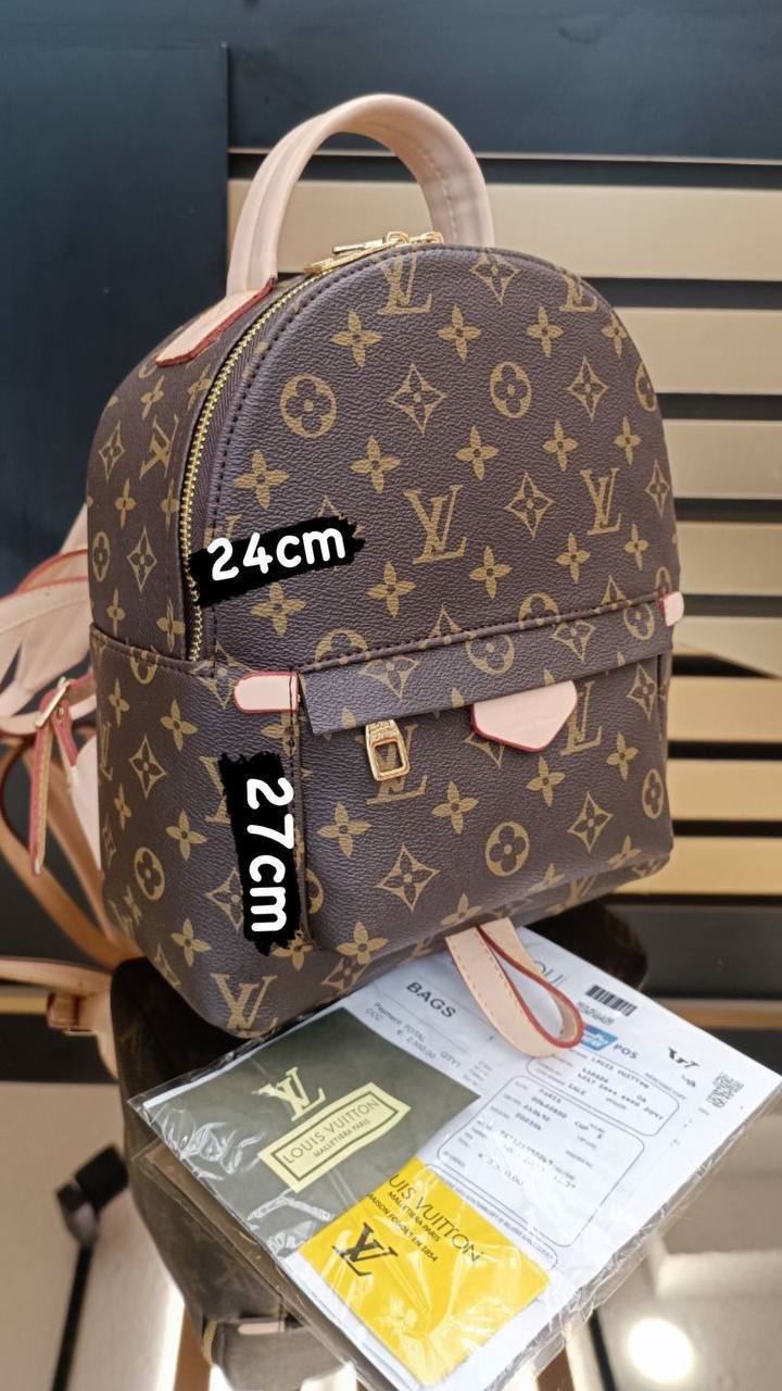 Mini mochila Louis Vuitton - Imagen 2