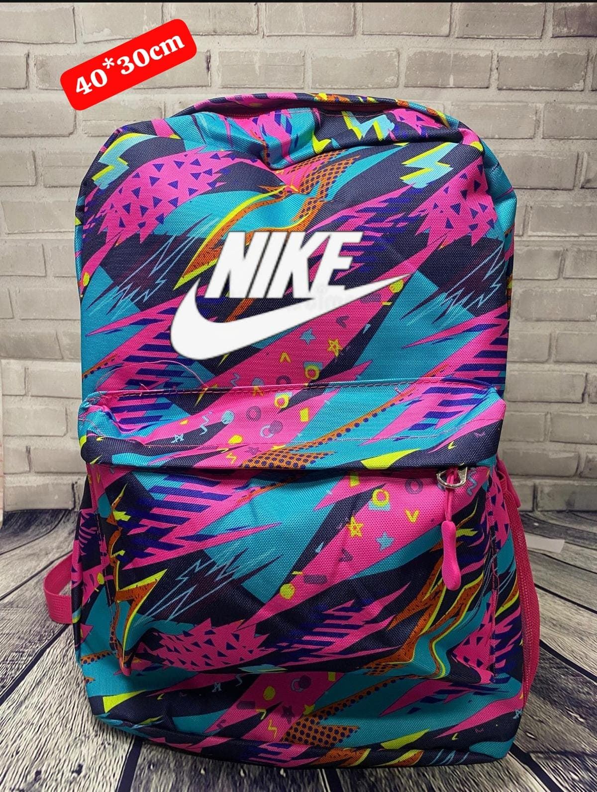 Mochila estampada infantil Nike - Imagen 1