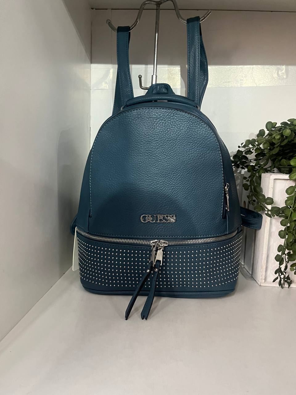 Mochila Guess con cremallera - Imagen 1