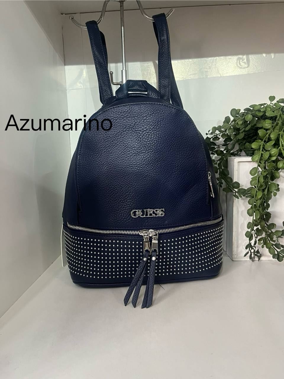 Mochila Guess con cremallera - Imagen 2