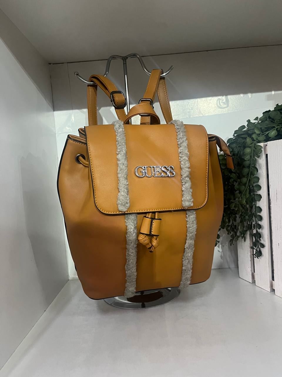 Mochila Guess nueva temporada - Imagen 3