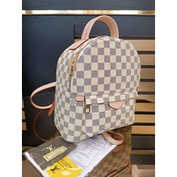 Mochila Louis Vuitton - Imagen 1