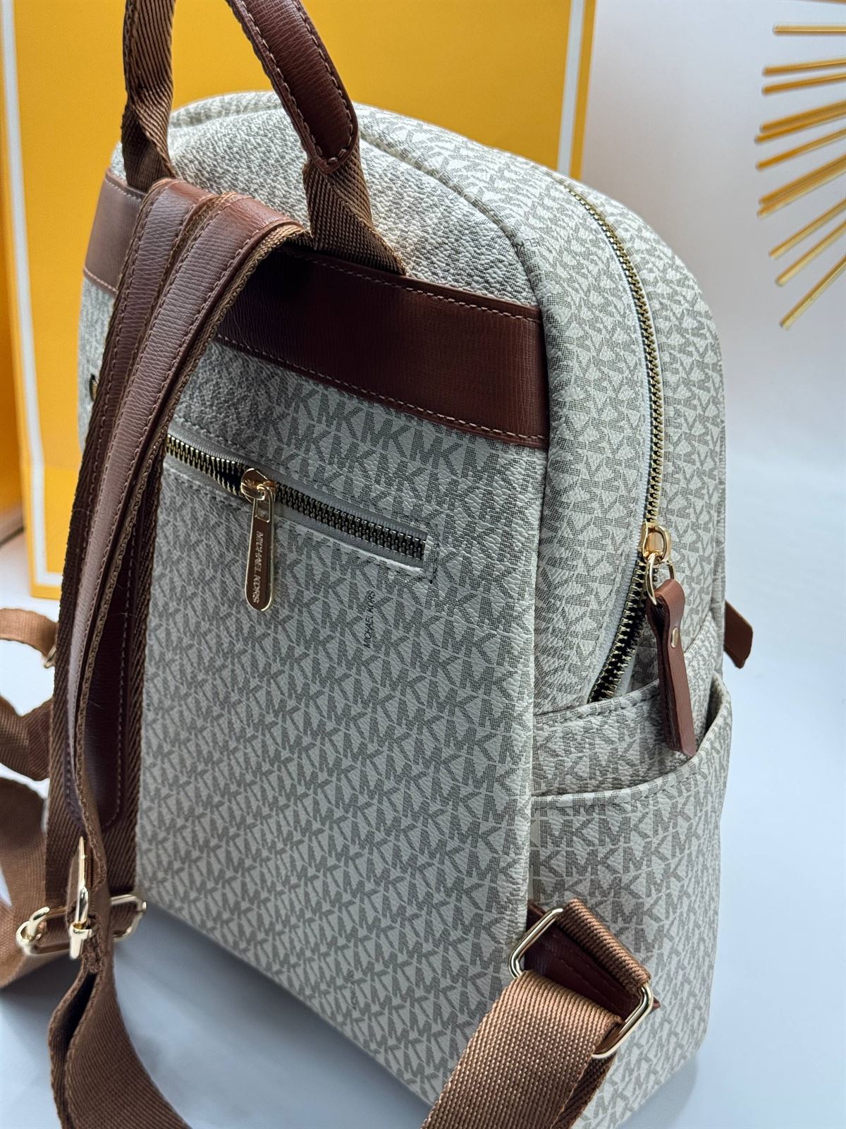Mochila Michael kors Rhea Medium - Imagen 7