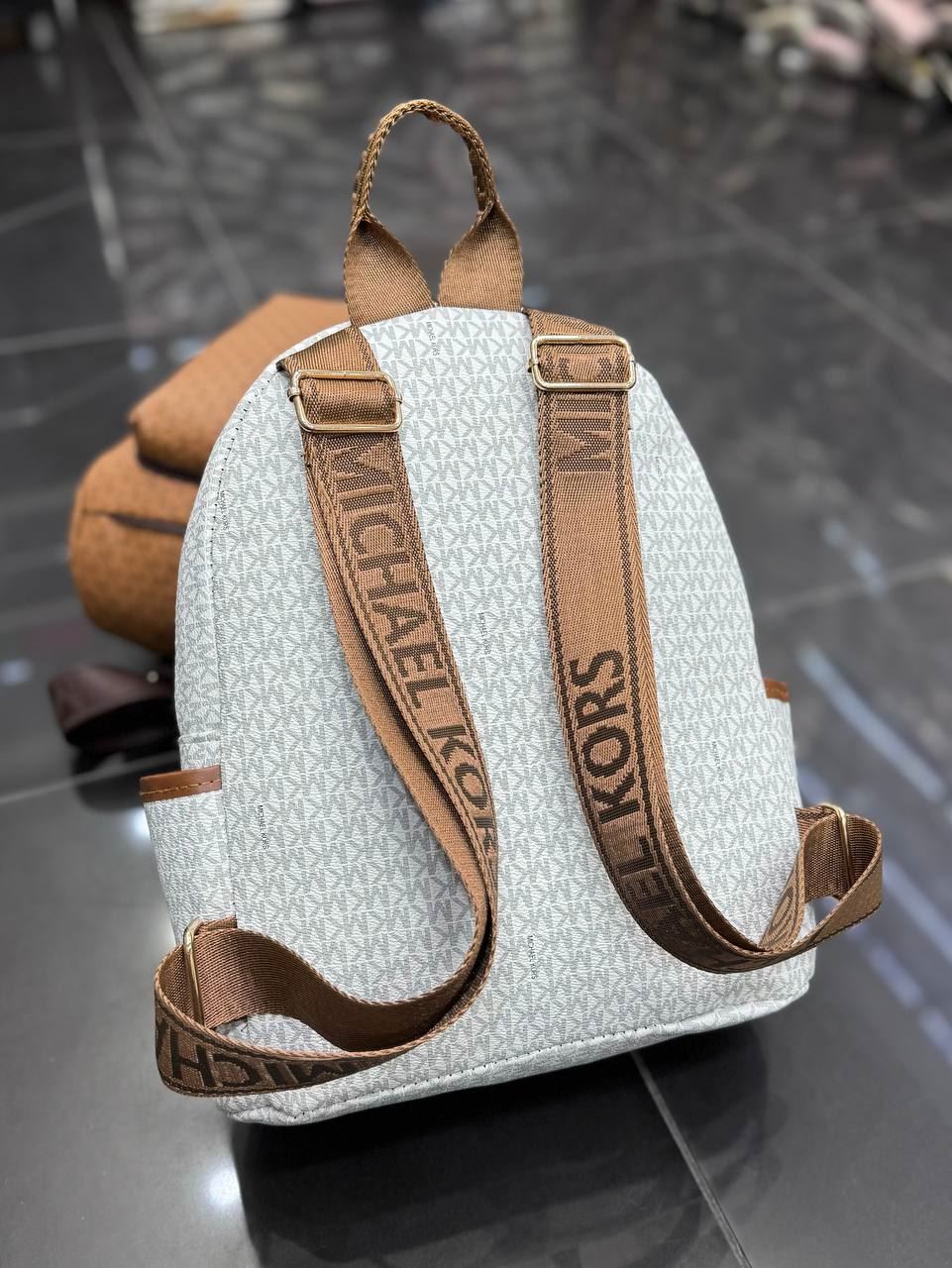 Mochila Michael Kors - Imagen 4