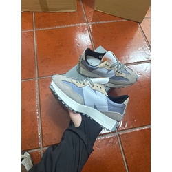 New Balance 327 - Imagen 1