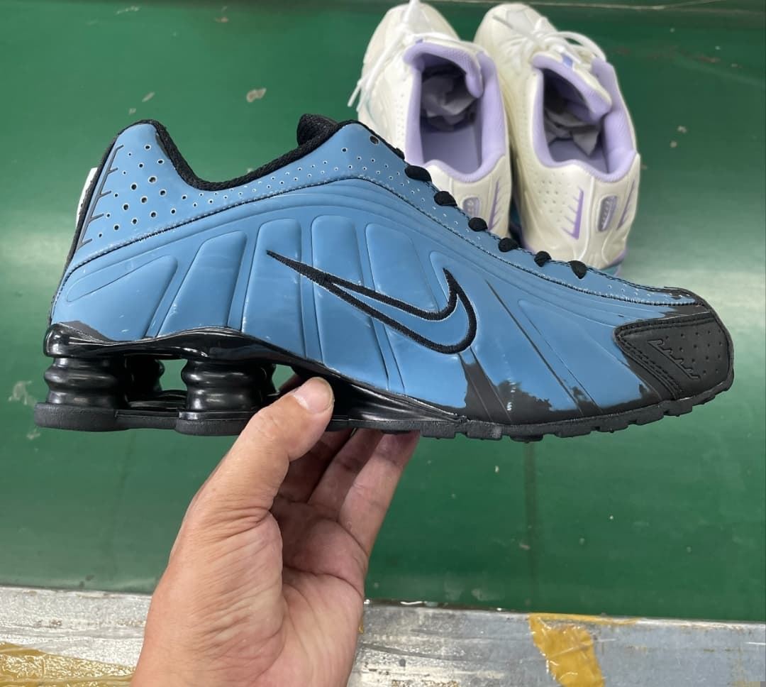 Nike Shox R4 camaleón - Imagen 2