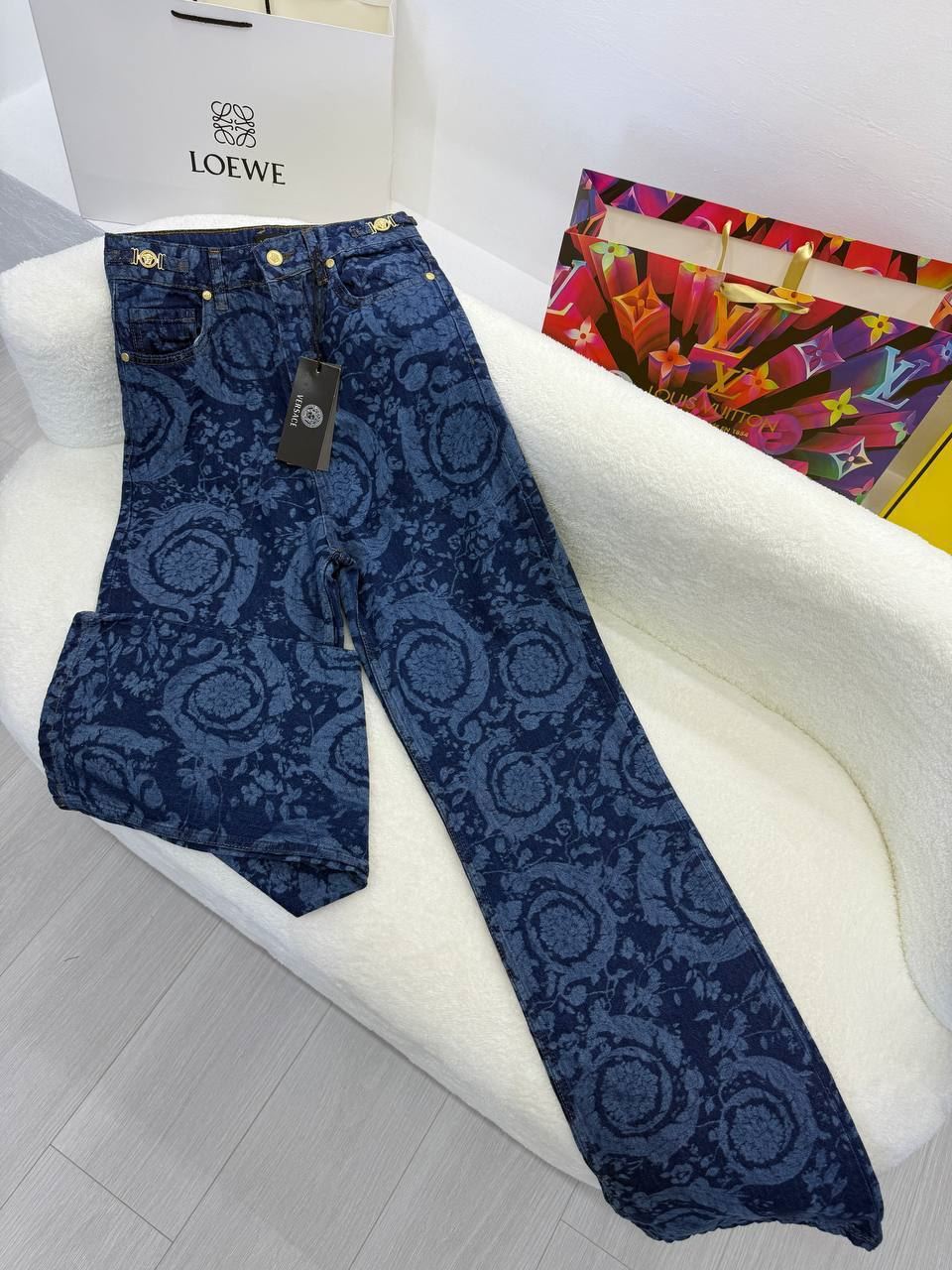 Pantalón vaquero Versace - Imagen 2