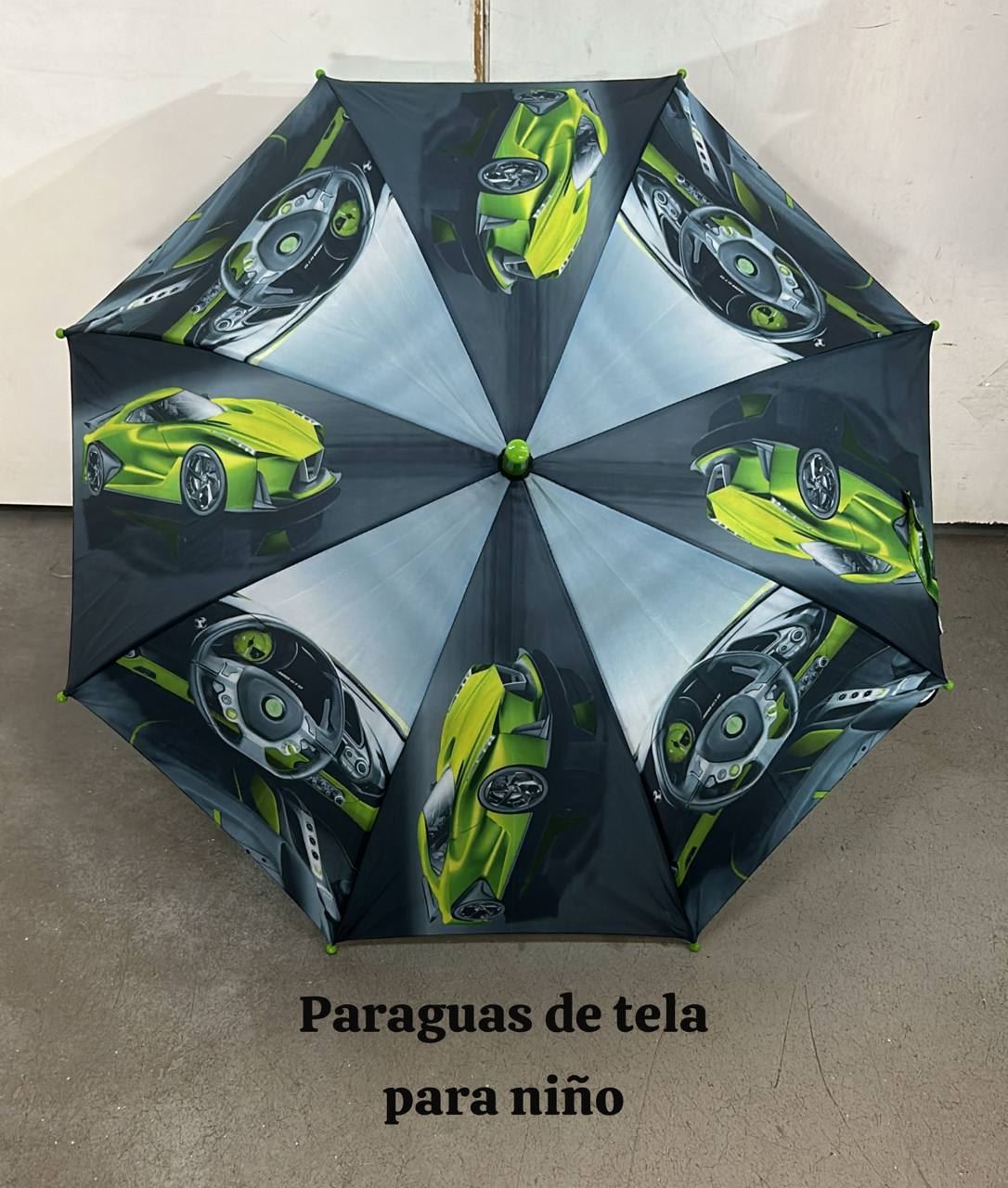 Paraguas de niños con estampado de coches - Imagen 3
