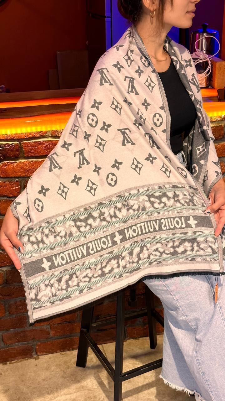 Pañuelo Louis Vuitton estampado - Imagen 1