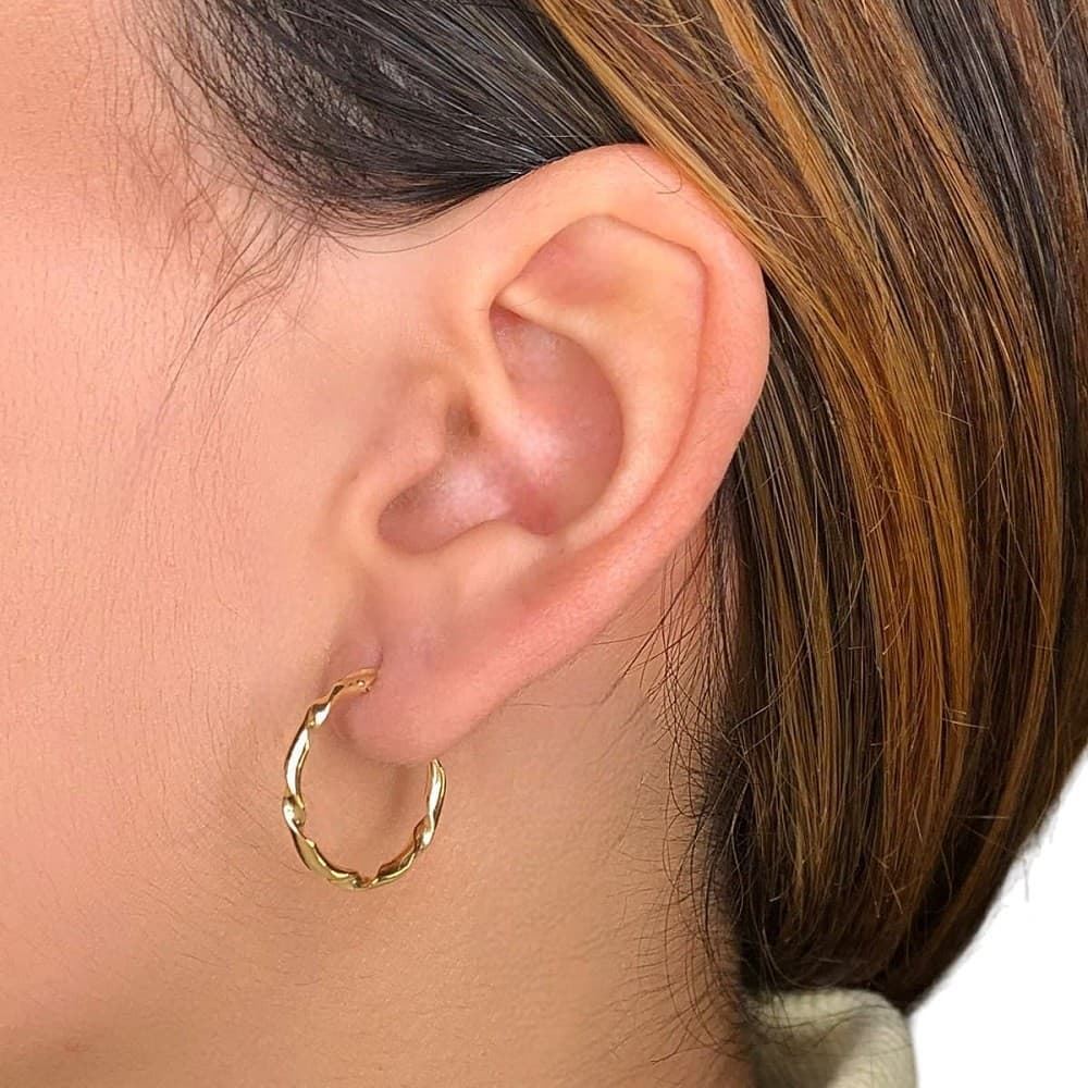 Pendientes aro salomónico oro 18 Kilates - Imagen 1