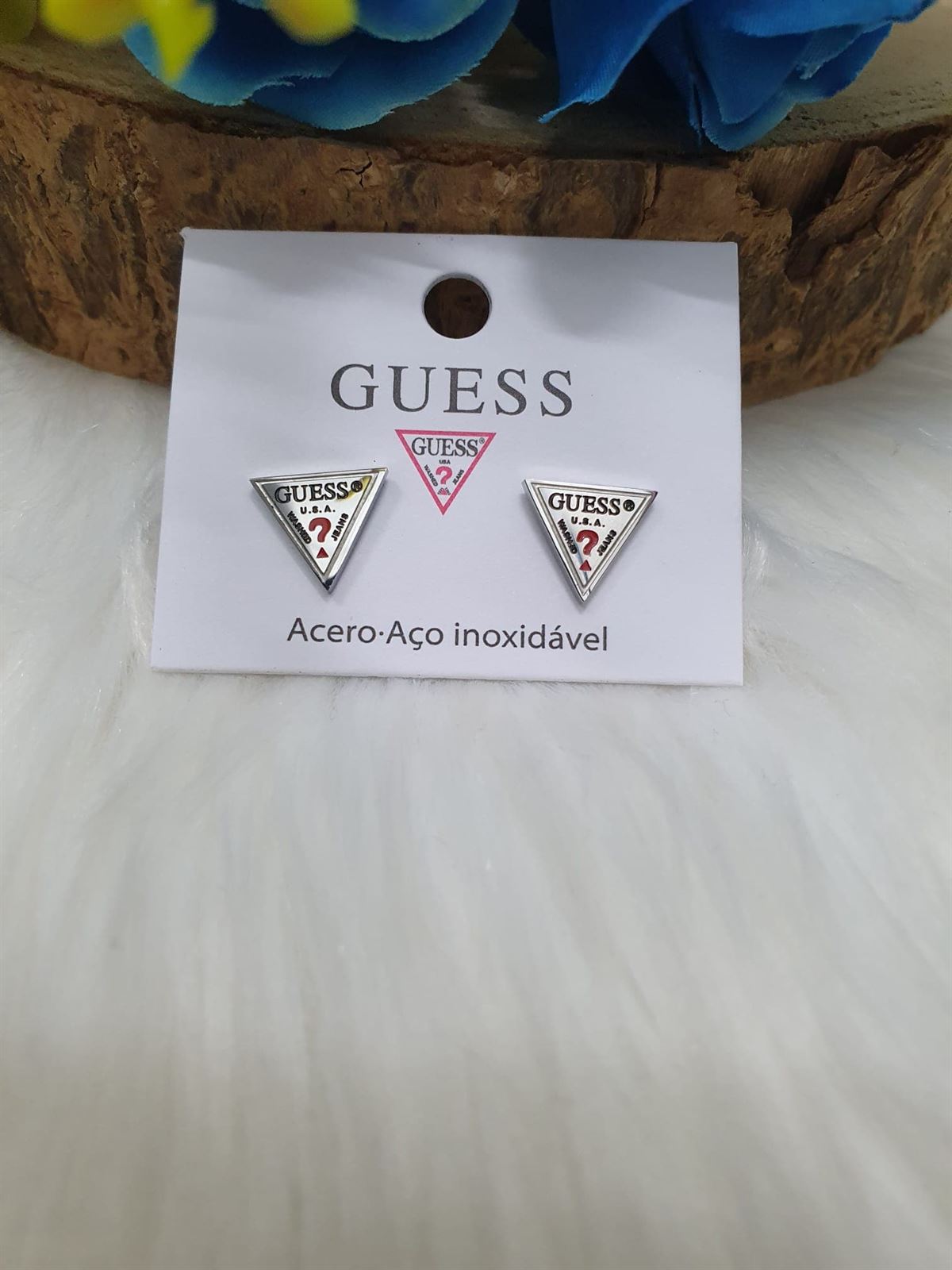 Pendientes Guess triángulo - Imagen 1