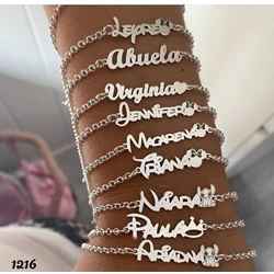 Pulsera personalizada con nombre y emoticono Disney - Imagen 1