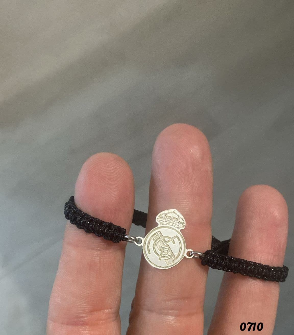Pulsera trenzada escudo Madrid - Imagen 1