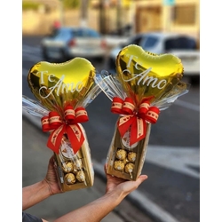 Regalo San Valentín con corazón y bombones Ferrero Rocher - Imagen 1
