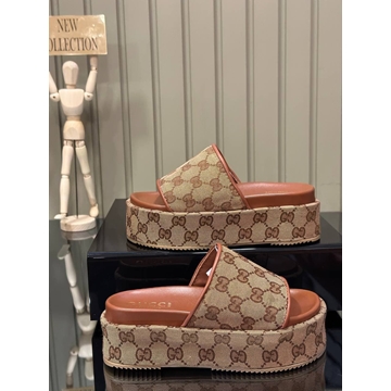 Sandalias Gucci con plataforma - Imagen 1