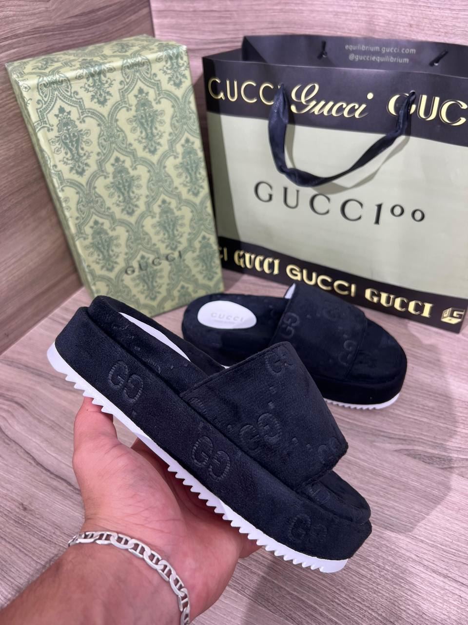 Sandalias Gucci - Imagen 3