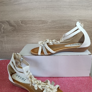 Sandalias romanas flores - Imagen 1