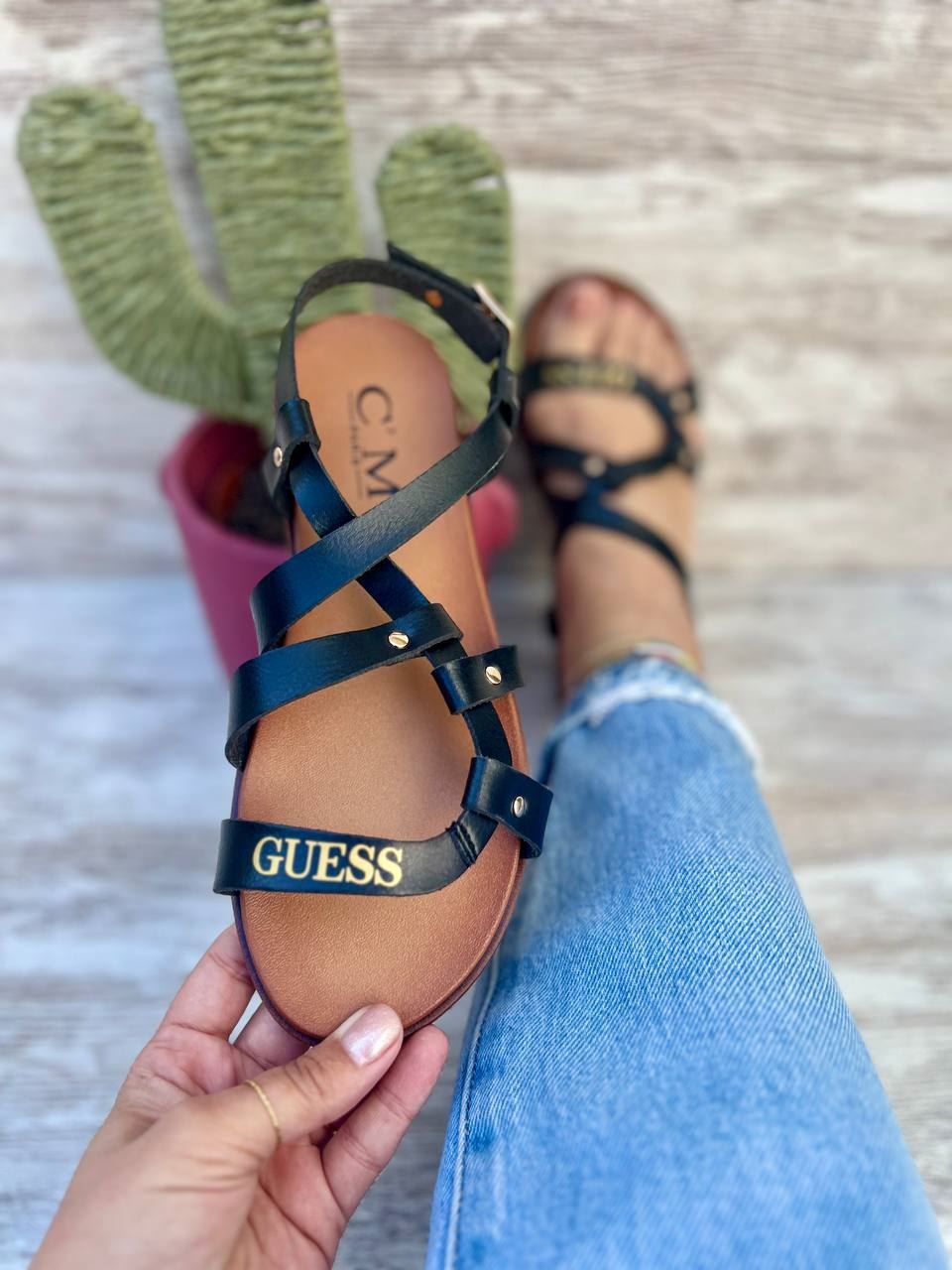 Sandalias romanas Guess - Imagen 3